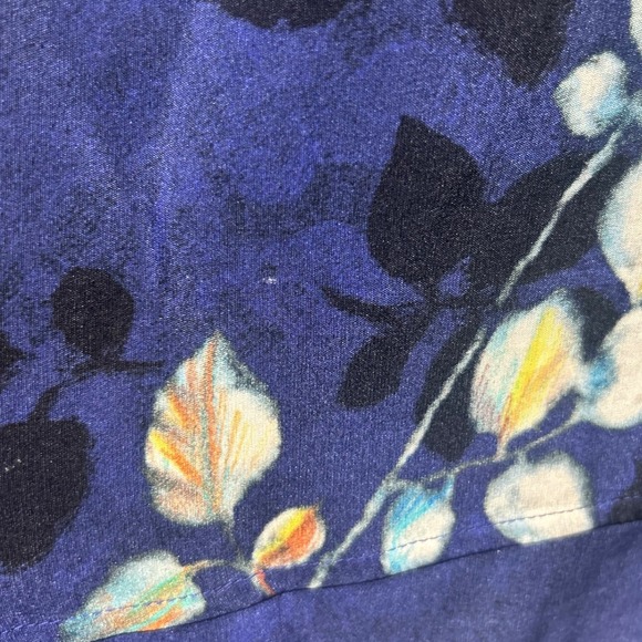 St John Silk Floral Navy Blue Black Button Front Tunic Top Blouse Shirt Small - Picture 7 of 10